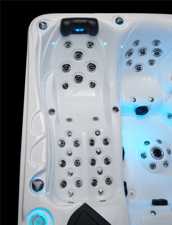 Гидромассажный спа-бассейн Joyee SPA Berlin