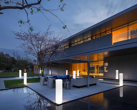 Светильник Цилиндр 40х80 питание от АКБ, RGB